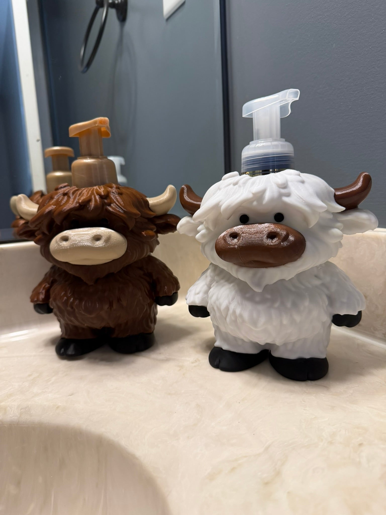 Highland Cow 3D Printed Soap Holder for Bath & Body Works Dispenser