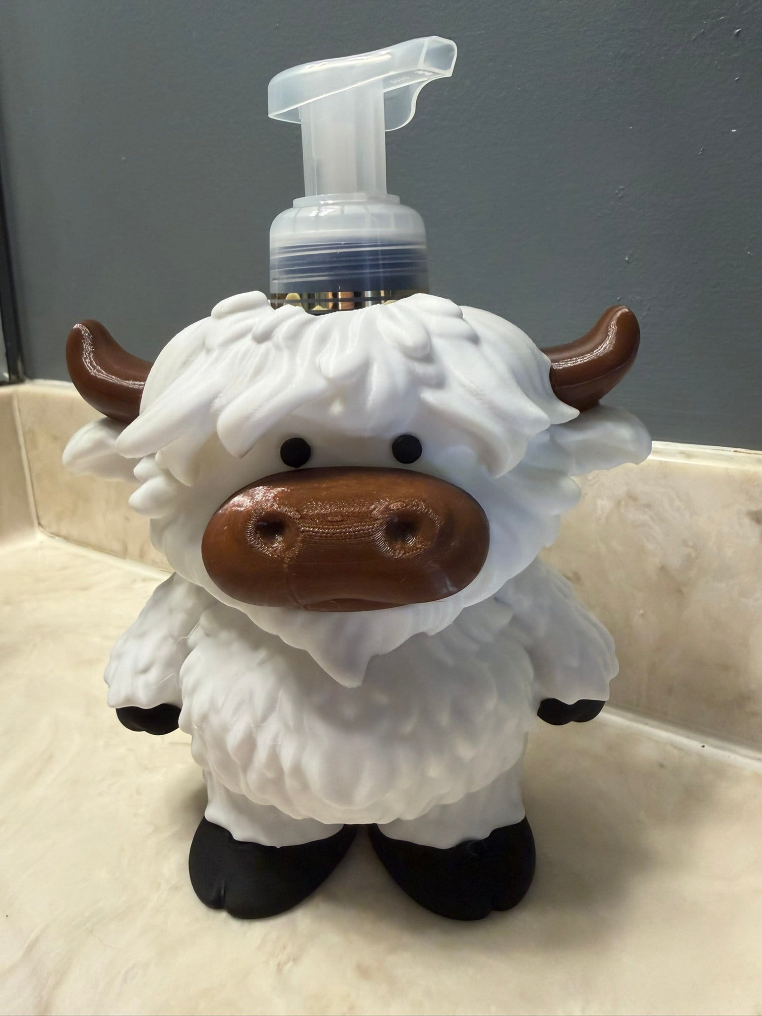 Highland Cow 3D Printed Soap Holder for Bath & Body Works Dispenser