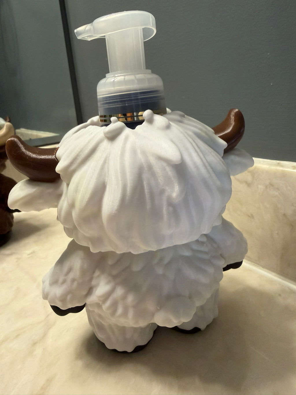 Highland Cow 3D Printed Soap Holder for Bath & Body Works Dispenser